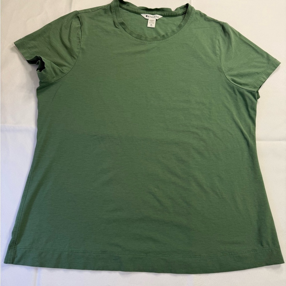 Athleta Green Short Sleeve T-Shirt Relaxed Fit